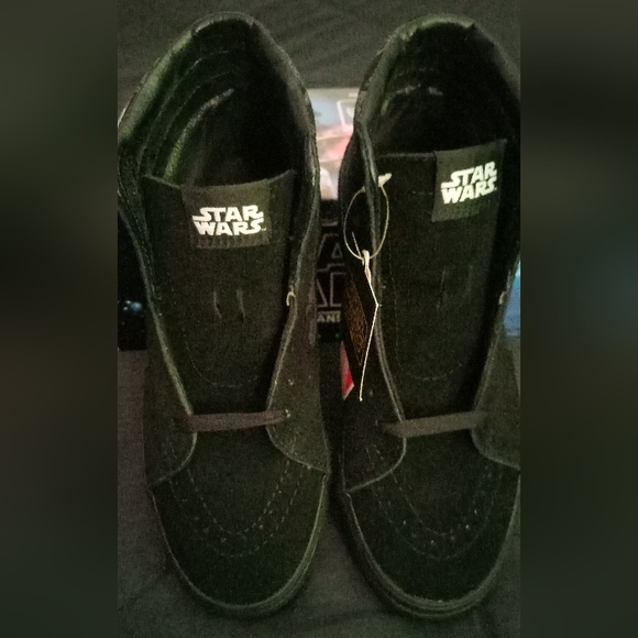 **NWT/NIB** Men's Star Wars Vans Shoes - Picture 4 of 8